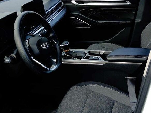 2024 Geely Emgrand II, белый - вид 4