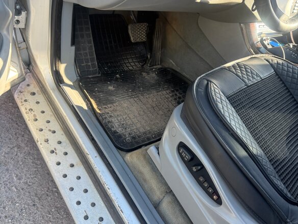 2001 BMW X5 3.0i I (E53), серебристый, 700000 рублей - вид 13