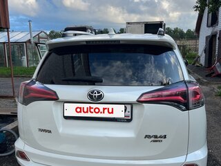 2017 Toyota RAV4 IV (XA40) Рестайлинг, белый, 2650000 рублей, вид 2