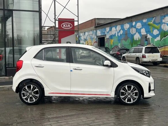 2022 Kia Picanto III Рестайлинг, белый, 2000000 рублей - вид 3