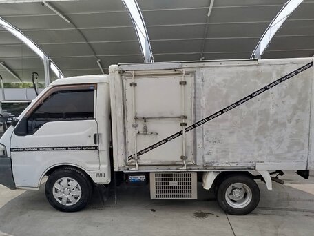 2001 Nissan Vanette, белый, 550000 рублей, вид 2