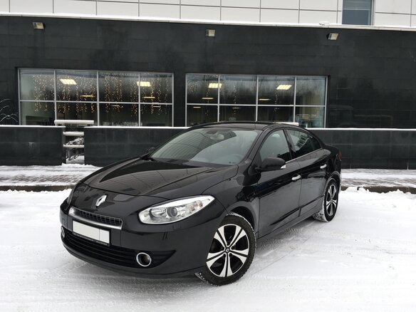 2011 Renault Fluence I, чёрный