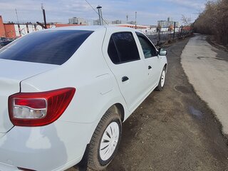 2018 Renault Logan II, белый, 350000 рублей, вид 3