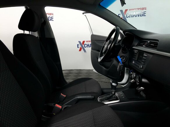 2018 Kia Rio X-Line IV, белый - вид 14
