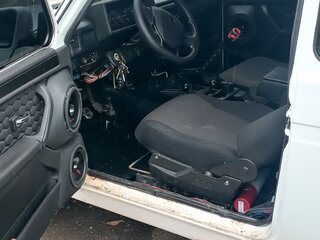 2001 Lada (ВАЗ) 2121 (4x4) I Рестайлинг, белый, 395000 рублей, вид 5
