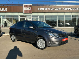 2013 Kia Rio III, серый, 750000 рублей, вид 3