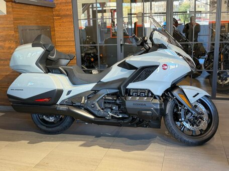 2026 Honda GL 1800 Gold Wing, серый, 4950000 рублей, вид 1