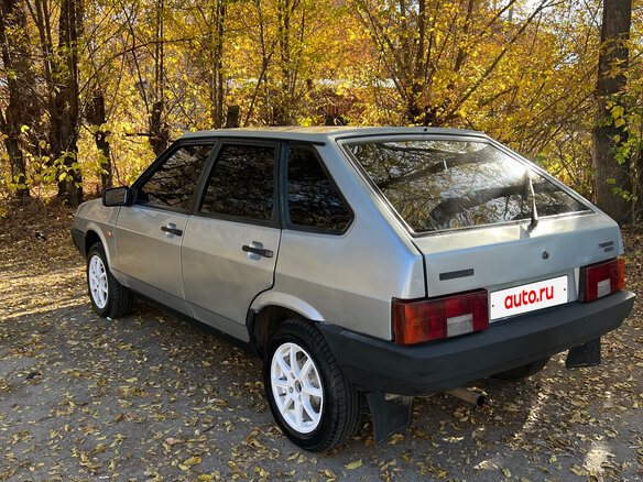 2001 Lada (ВАЗ) 2109, серебристый, 120000 рублей - вид 2