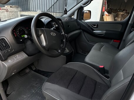2008 Hyundai Grand Starex I, белый, 899000 рублей, вид 3