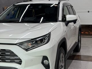 2019 Toyota RAV4 V (XA50), белый, 3350000 рублей, вид 3