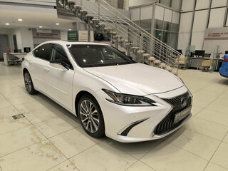 2020 Lexus ES 250 VII, белый, 4250000 рублей, вид 3