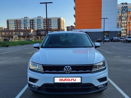 2017 Volkswagen Tiguan II, белый, 1850000 рублей, вид 3