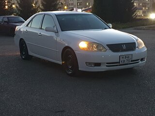 2001 Toyota Mark II IX (X110), белый, 695000 рублей, вид 2