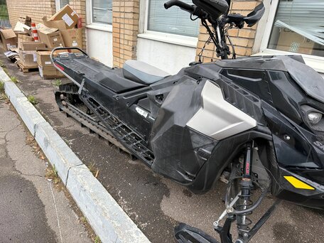 2023 BRP Ski-Doo Summit 850, чёрный, 1250000 рублей, вид 2