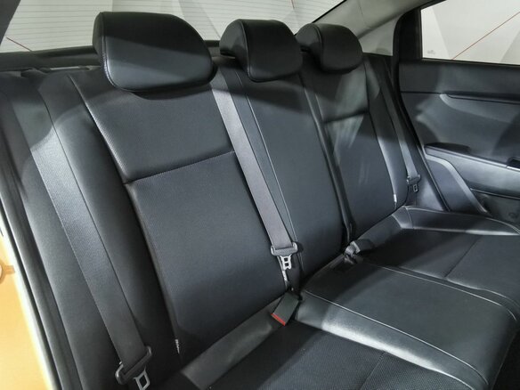 2017 Kia Rio IV, оранжевый, 1355150 рублей - вид 15