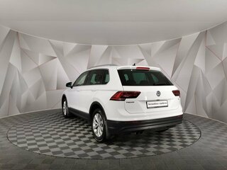 2017 Volkswagen Tiguan II, белый, 1885000 рублей, вид 4