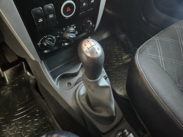 2018 Lada (ВАЗ) Largus Cross I, коричневый, 710000 рублей - вид 14