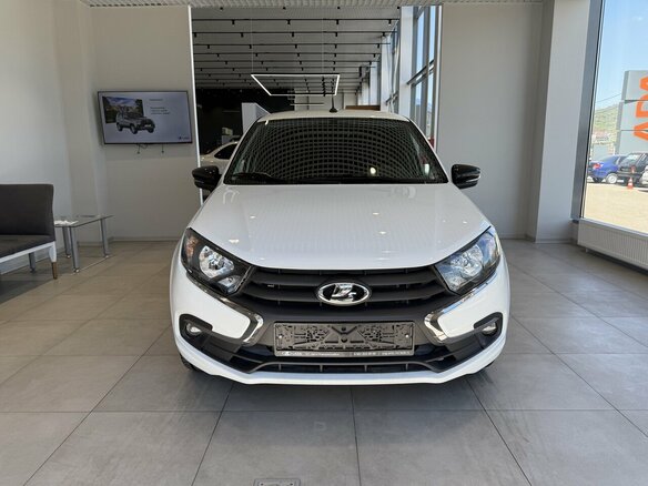 2026 Lada (ВАЗ) Granta I Рестайлинг, белый - вид 1