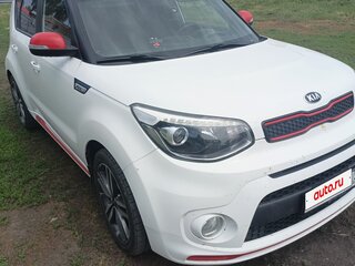 2018 Kia Soul II Рестайлинг, белый, 1800000 рублей, вид 3