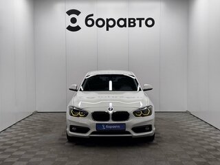 2015 BMW 1 серии 118i II (F20/F21) Рестайлинг, белый, 1260000 рублей, вид 3