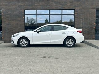 2018 Mazda 3 III (BM) Рестайлинг, белый, 2000000 рублей, вид 2