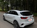 2019 Kia Ceed III, белый, 1600000 рублей - вид 3