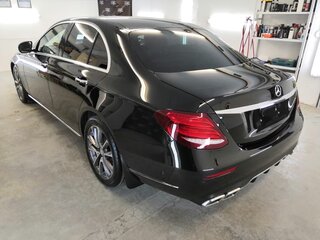 2017 Mercedes-Benz E-Класс 400 V (W213, S213, C238), чёрный, 3099000 рублей, вид 4