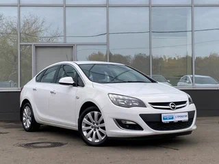 2013 Opel Astra J Рестайлинг, белый, 899000 рублей, вид 3