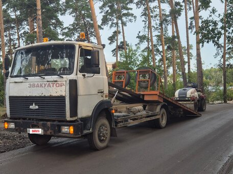 2005 МАЗ 4370, белый, 1750000 рублей, вид 1