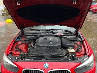 2016 BMW 1 серии 118i II (F20/F21) Рестайлинг, красный, 1900000 рублей, вид 3
