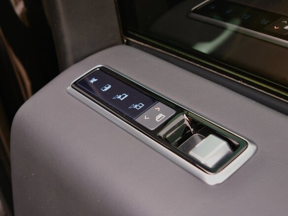 2021 Land Rover Range Rover IV Рестайлинг, чёрный, 11500000 рублей - вид 34