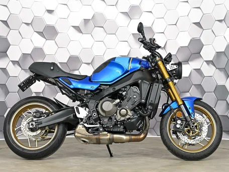 2023 Yamaha XSR900, синий, 1249000 рублей, вид 3