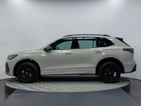 2026 Volkswagen Tiguan L Pro III (China Market), белый, 5250000 рублей, вид 4