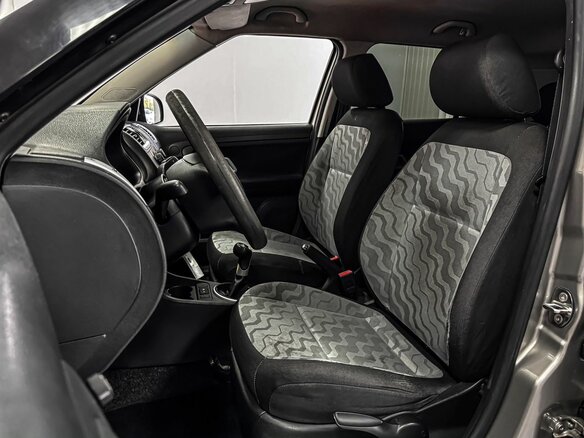 2008 Skoda Fabia II, золотистый - вид 7