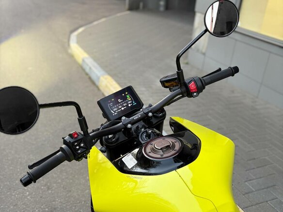 2025 Husqvarna Vitpilen 801, жёлтый, 1080000 рублей - вид 6