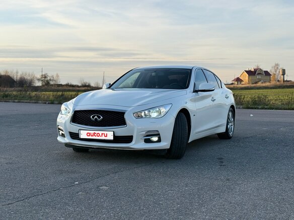 2016 Infiniti Q50 I, белый, 2530000 рублей - вид 2