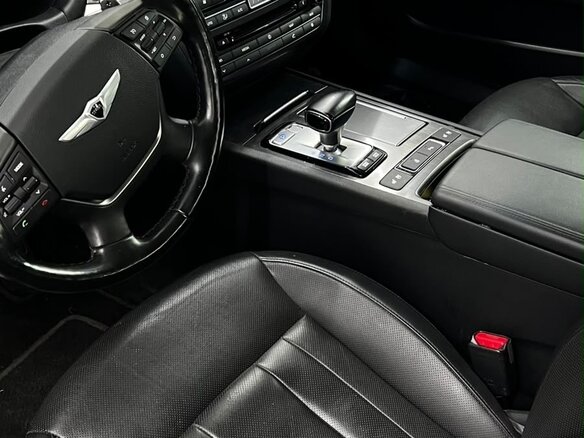 2020 Genesis G80 I, чёрный, 1700000 рублей - вид 1