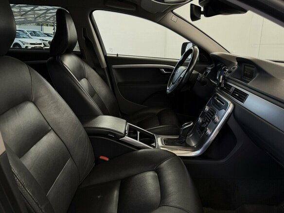 2015 Volvo XC70 II Рестайлинг, коричневый - вид 11