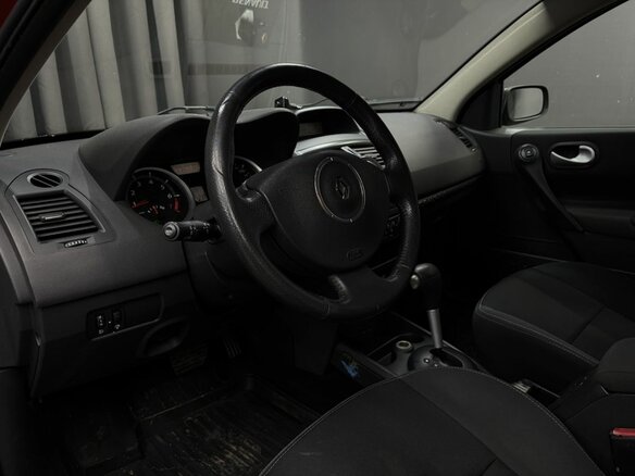 2008 Renault Megane II Рестайлинг, красный, 469999 рублей - вид 8