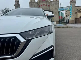 2023 Skoda Octavia IV (A8), белый, 1760444 рублей, вид 4
