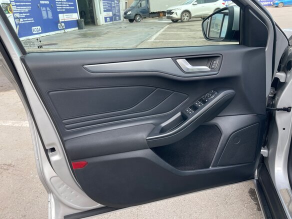 2020 Ford Focus Active IV, серебристый, 1390000 рублей - вид 16