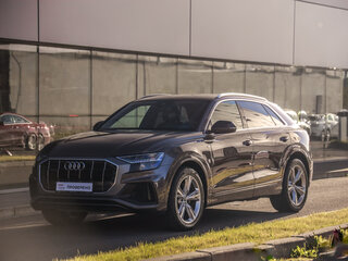2019 Audi Q8 55 TFSI I (4M), коричневый, 5499000 рублей, вид 3