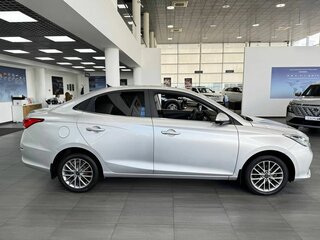 2023 Changan Alsvin, серебристый, 1149900 рублей, вид 4