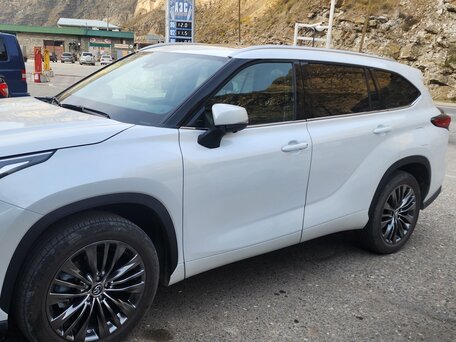 2025 Toyota Highlander IV (XU70), белый, 5150000 рублей, вид 5