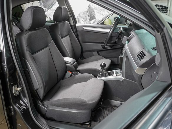 2013 Opel Astra H Рестайлинг, чёрный - вид 7