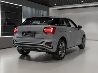 2025 Audi Q2 L 35 TFSI I Рестайлинг, серый, 3690000 рублей, вид 5