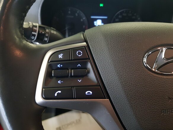 2019 Hyundai Solaris II, красный, 1645000 рублей - вид 14