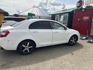 2012 Geely Emgrand EC7, белый, 290000 рублей, вид 1