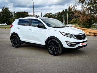 2014 Kia Sportage III Рестайлинг, белый, 1690000 рублей, вид 4