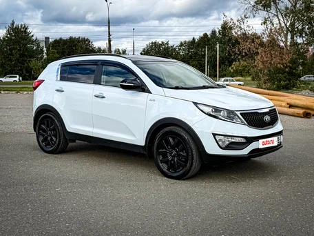 2014 Kia Sportage III Рестайлинг, белый, 1620000 рублей, вид 1